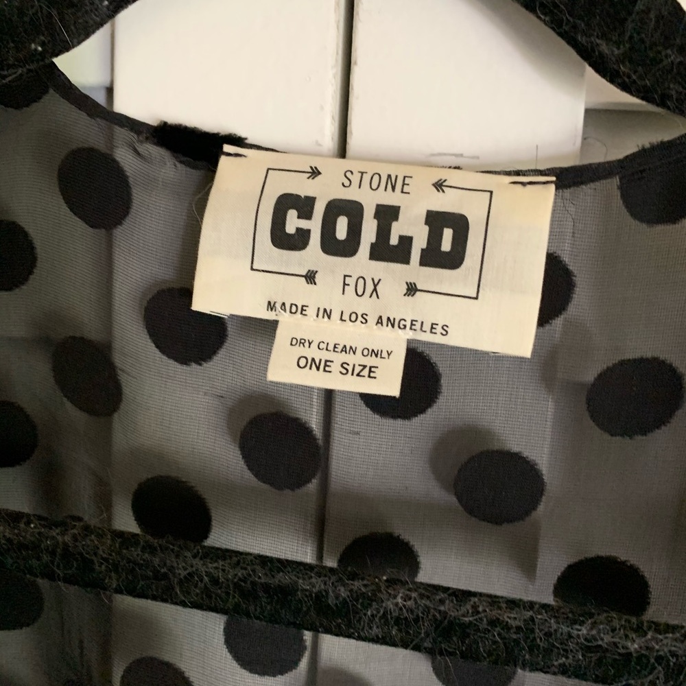 Stone Cold Fox Velvet Dot Robe - Picture 4 of 6